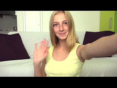❤️ Cuando estoy aburrida me masturbo perezosamente mi coño rosa ❤ Video de sexo en es.sitevox.top ❌️