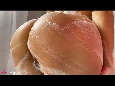 ❤️ Morena se masturba el coño con un vibrador hasta alcanzar un intenso orgasmo en la ducha ❤ Video de sexo en es.sitevox.top ❌️