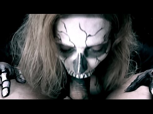 ❤️ Demon girl chupando pollas con su boca negra y tragando semen ❤ Video de sexo en es.sitevox.top ❌️